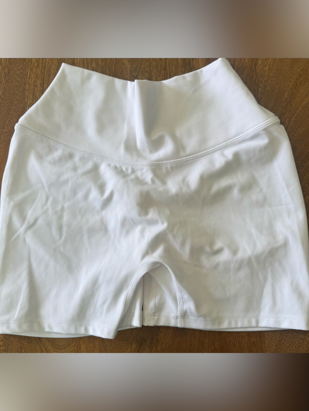 CSB Serenity Scrunch Shorts 4" NWOT size M - Picture 10 of 11